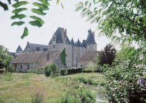 Château de Fougères-sur-Bièvre