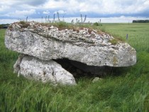 Dolmen, le Palet de Gargantua, ou le Crapaud.