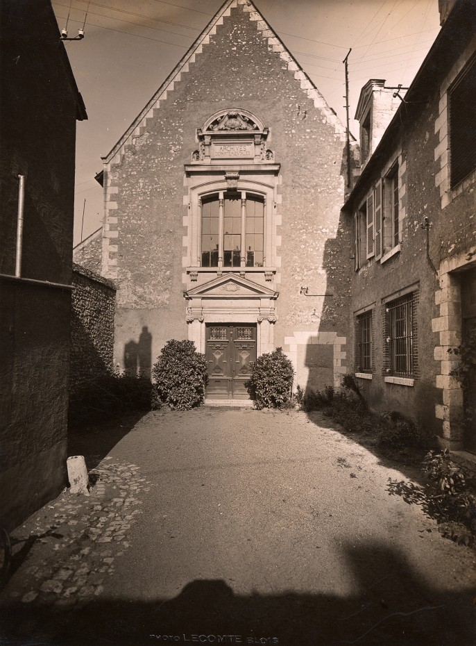 Vue extérieure  de l’ancienne chapelle du couvent  AD41,  5 T 36