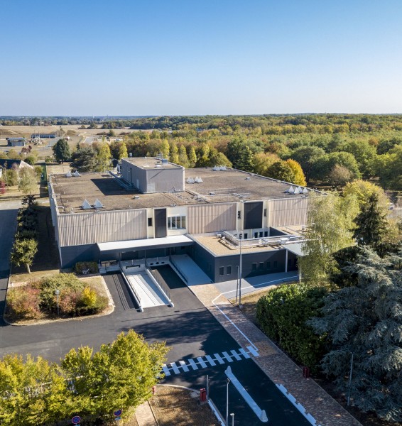 Bâtiment des archives départementales à Vineuil