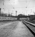Blois.- Passage d’un train en gare, 1957.- Jean-François Doré.- 171 Fi b 497/26