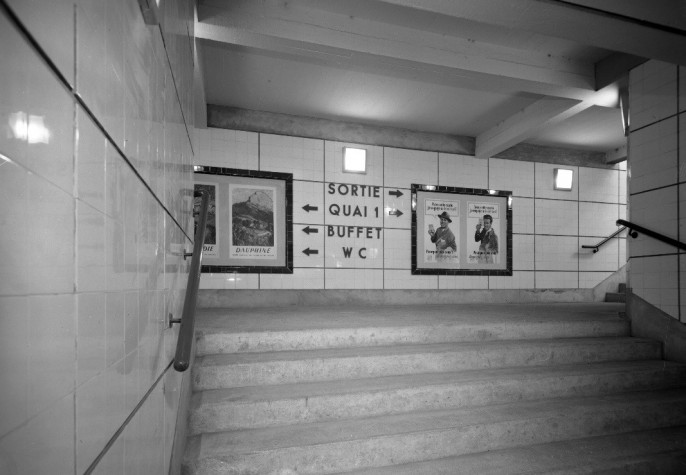 Blois.- Souterrain de la gare SNCF, 1956.- Jean-François Doré.- 171 Fi b 497/16