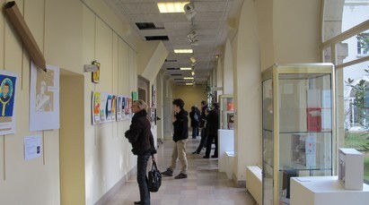 Exposition - cloître de l'hôtel du département