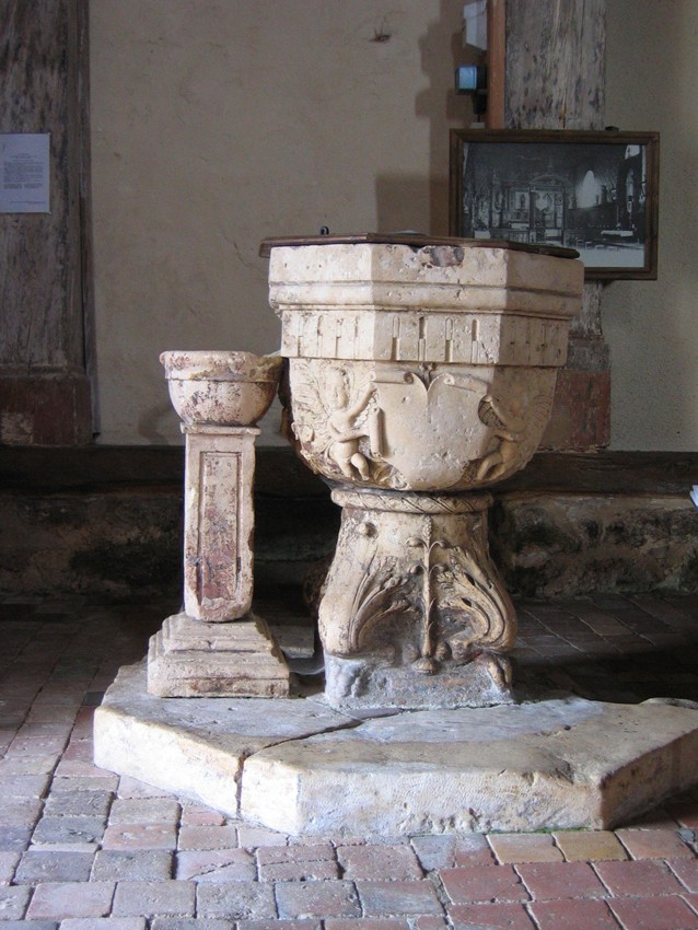 La Fontenelle 3 Fonts baptismaux