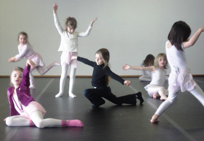 LLB 2 cours de danse 2007